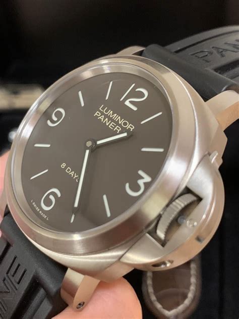 Panerai Luminor Base 8 Days PAM00562 Black Dial Pre.